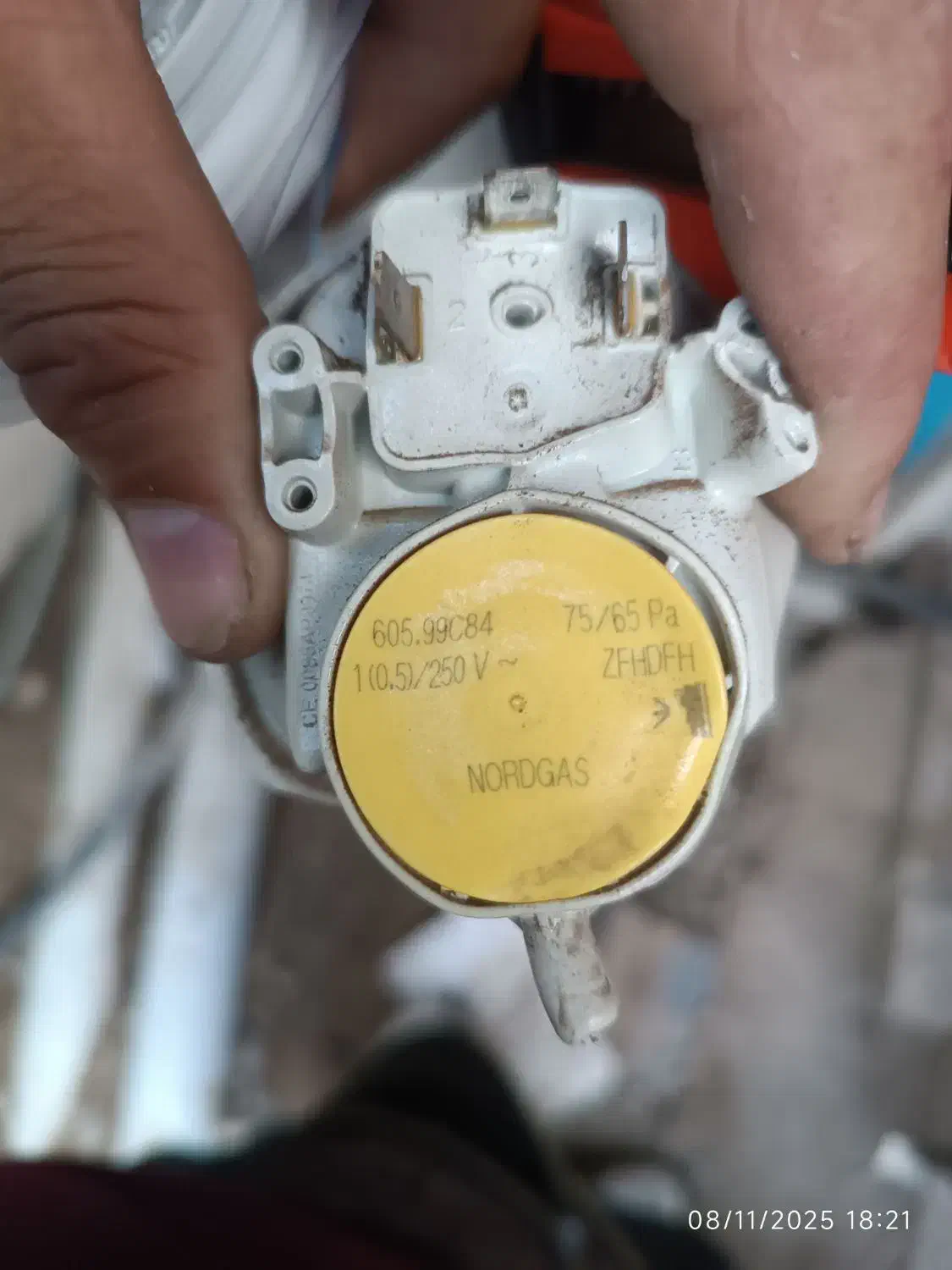 تعمیر ،نصب، سرویس پکیج حرارتی|خدمات پیشه و مهارت|بابل, |دیوار