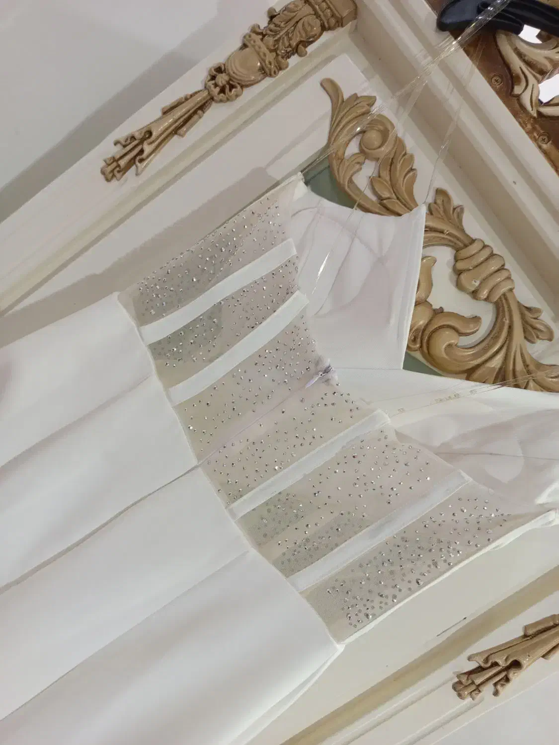 لباس مجلسی|لباس|رشت, حمیدیان|دیوار