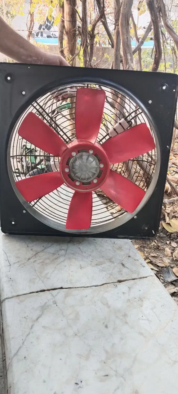 هواکش نو.چن ماه بیشتر کار نکرده|پنکه و تصفیه‌کنندهٔ هوا|شهریار, شهریار|دیوار