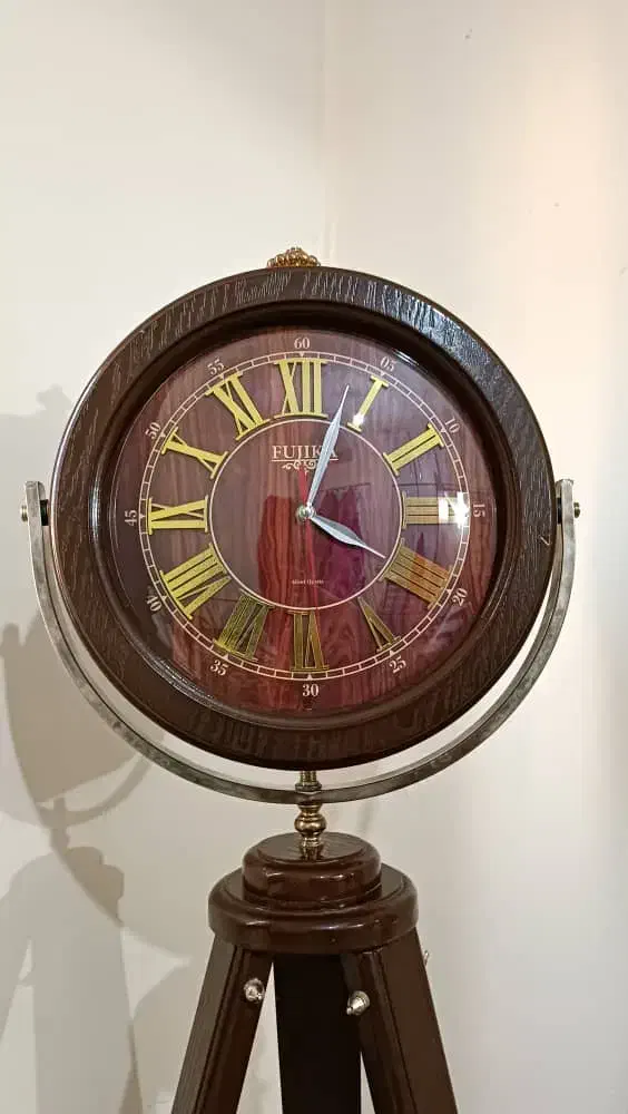 ساعت|ساعت دیواری و تزئینی|پرند, فاز ۶|دیوار