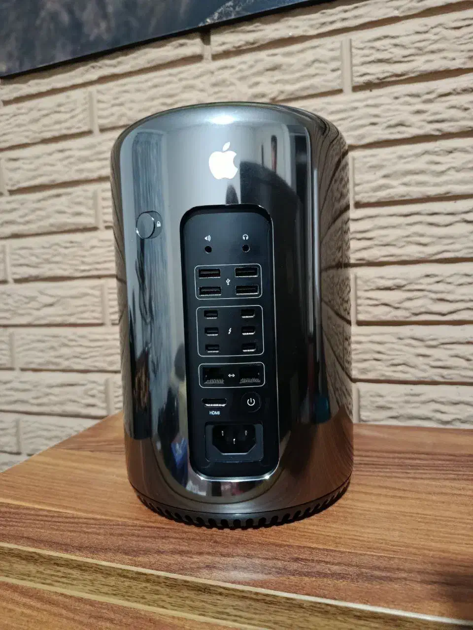 سیستم حرفه ای تدوین و گرافیک اپل مک پرو|رایانه رومیزی|رشت, سعدی (تختی)|دیوار