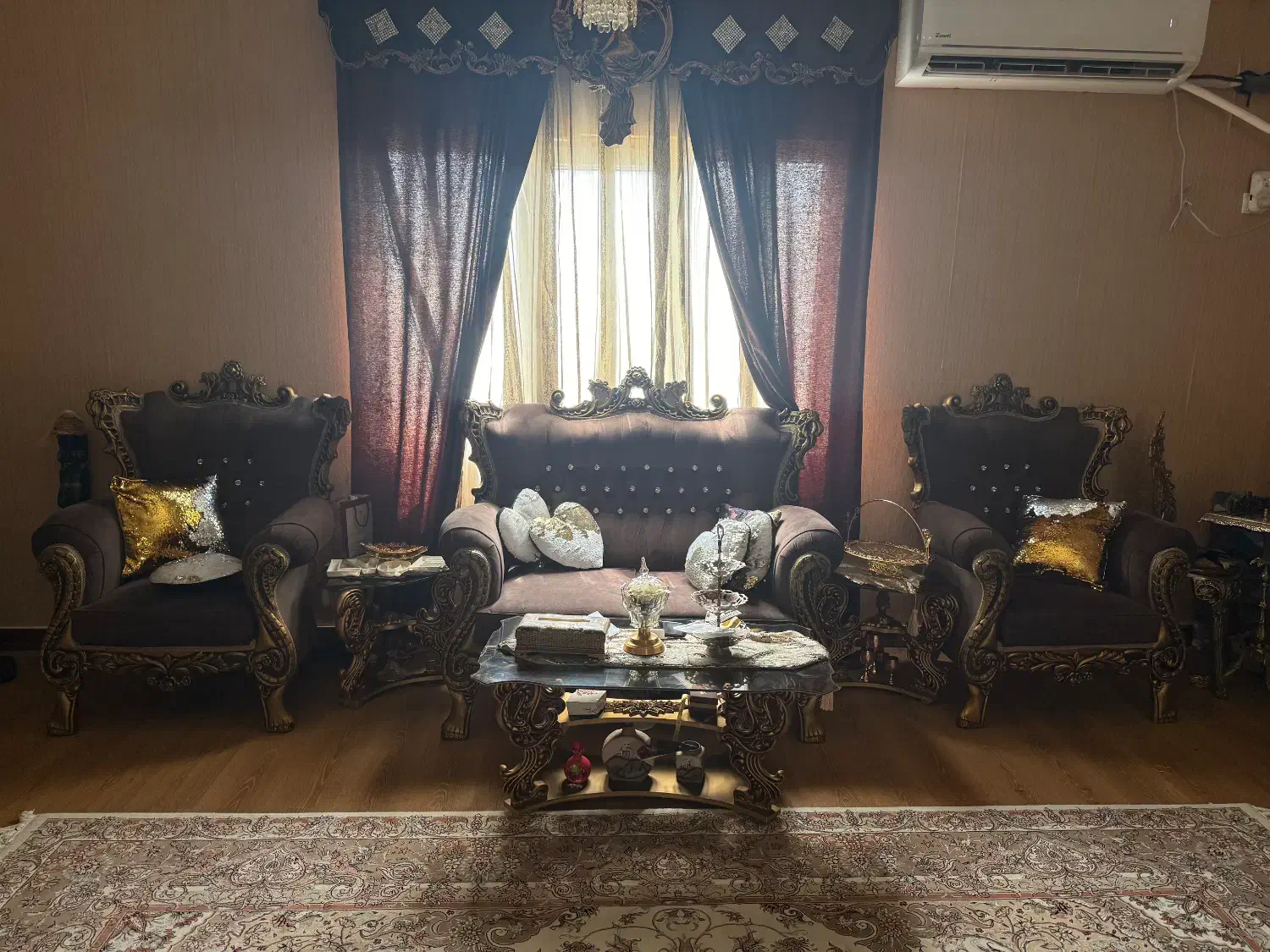 مبلمان|مبلمان خانگی و میز عسلی|قشم, |دیوار