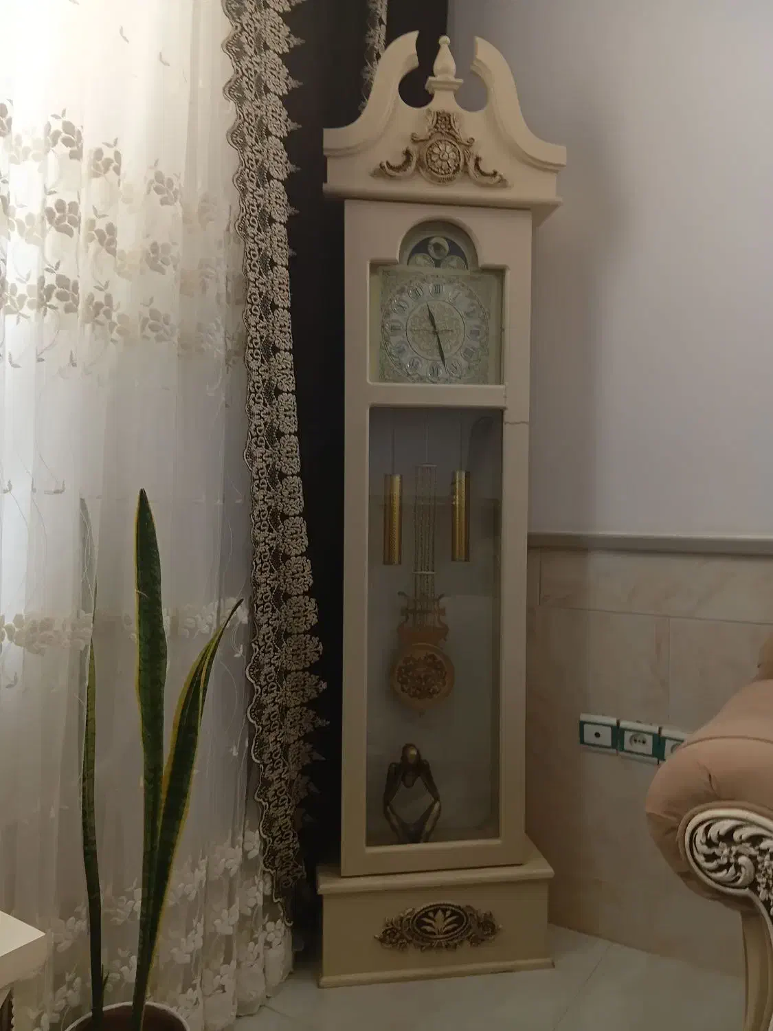 ساعت چوبی ایستاده|ساعت دیواری و تزئینی|نیشابور, خط کاشمر|دیوار