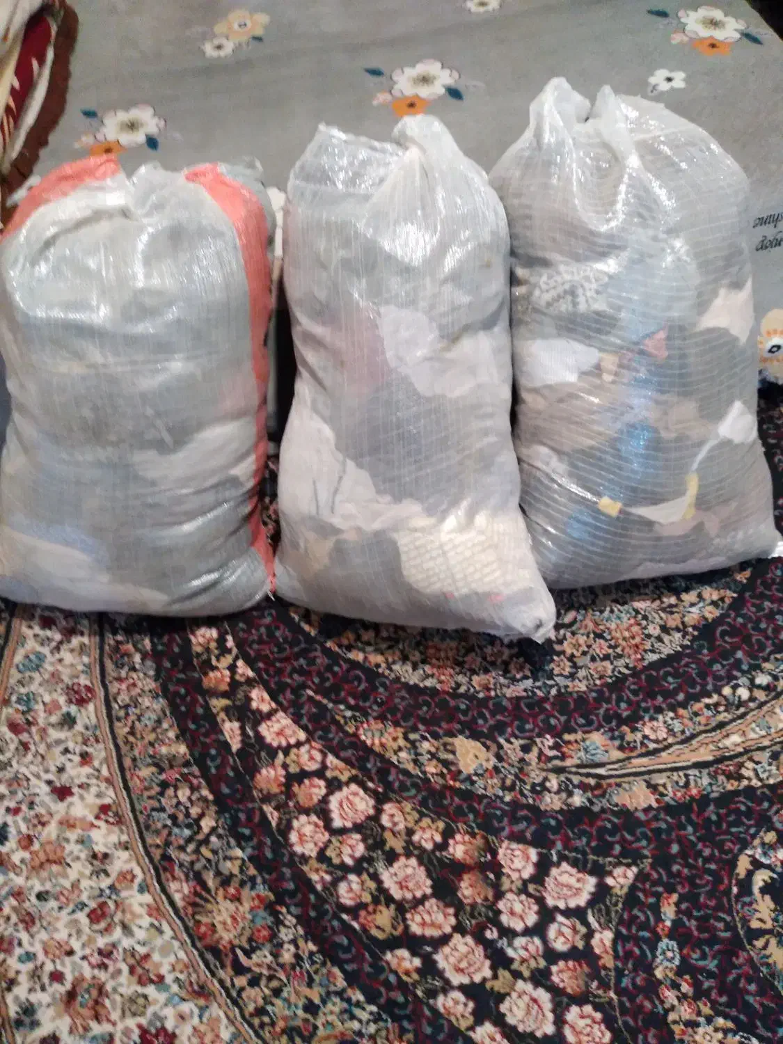 ۳‌کیسه‌لباس‌|لباس|نیشابور, مازول|دیوار