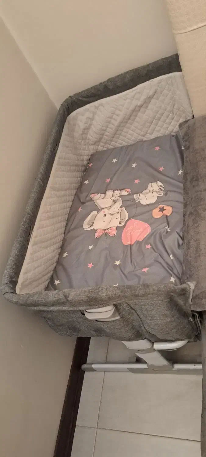 گهواره و تخت کنار مادر|اسباب و اثاث بچه|اصفهان, اطشاران|دیوار