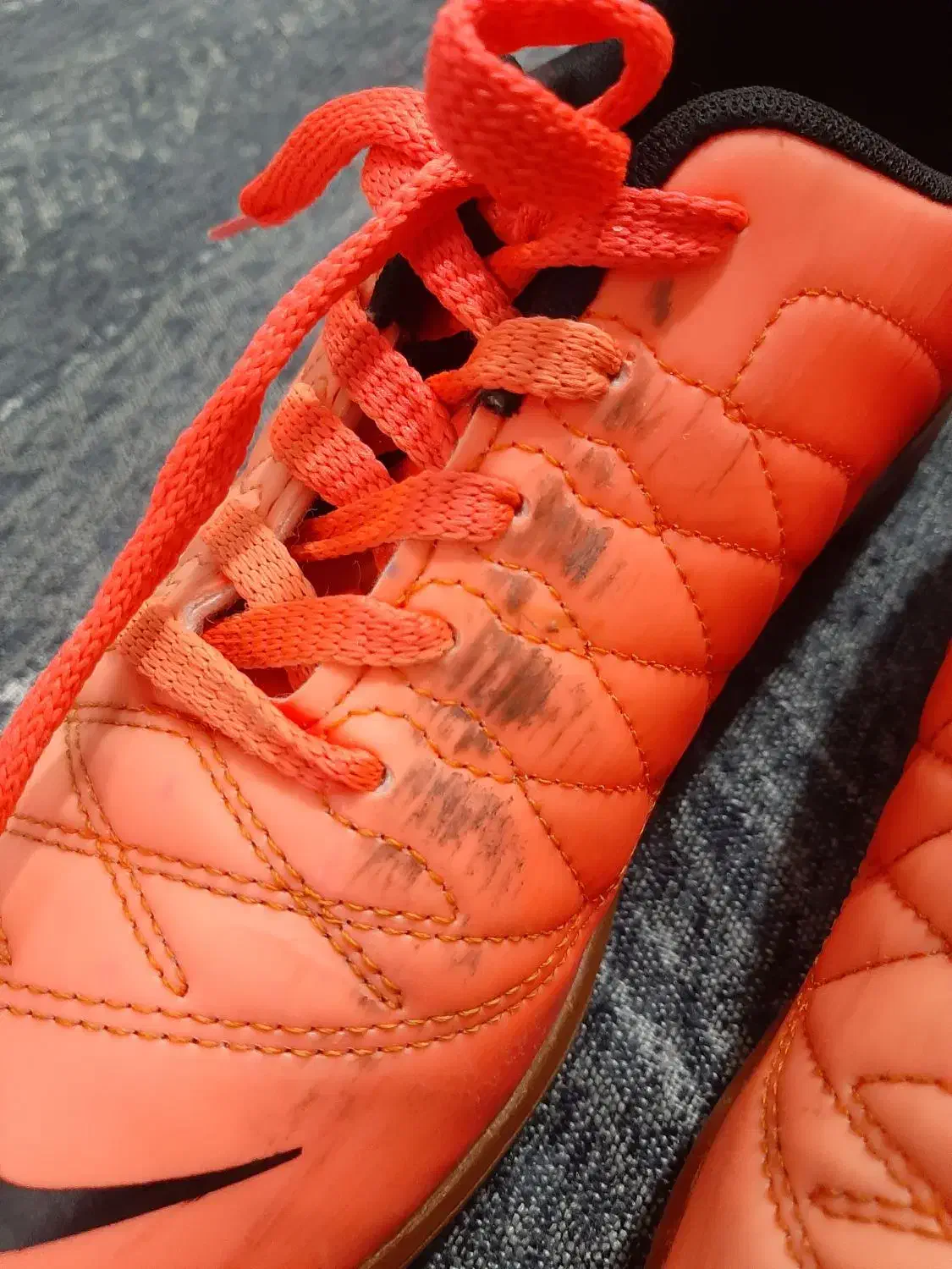 کفش فوتسال|کیف، کفش، کمربند|فردیس, فردیس|دیوار