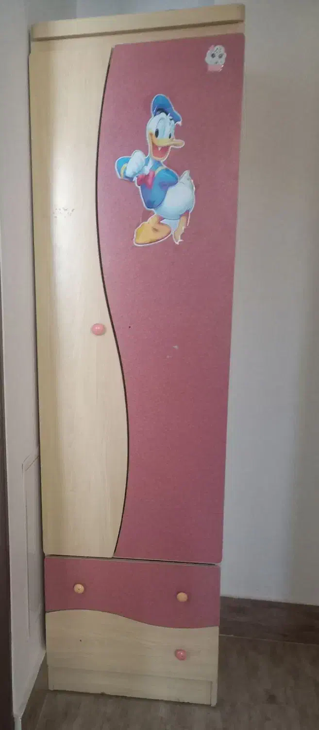 کمد|جاکفشی، کمد، دراور|نظرآباد, نظرآباد|دیوار