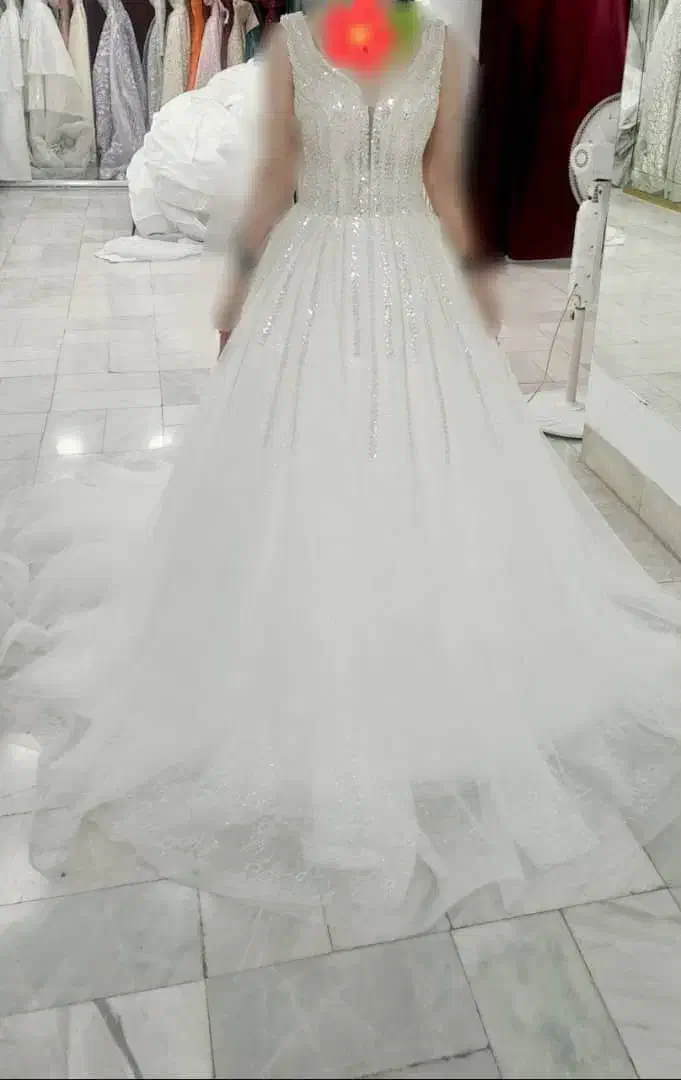 لباس عروس|لباس|تهران, دبستان|دیوار