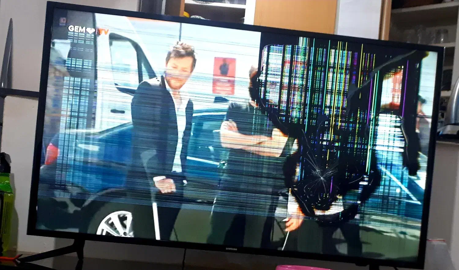 تلویزیون‌ 48سامسونگ|تلویزیون و پروژکتور|آرمرده, |دیوار