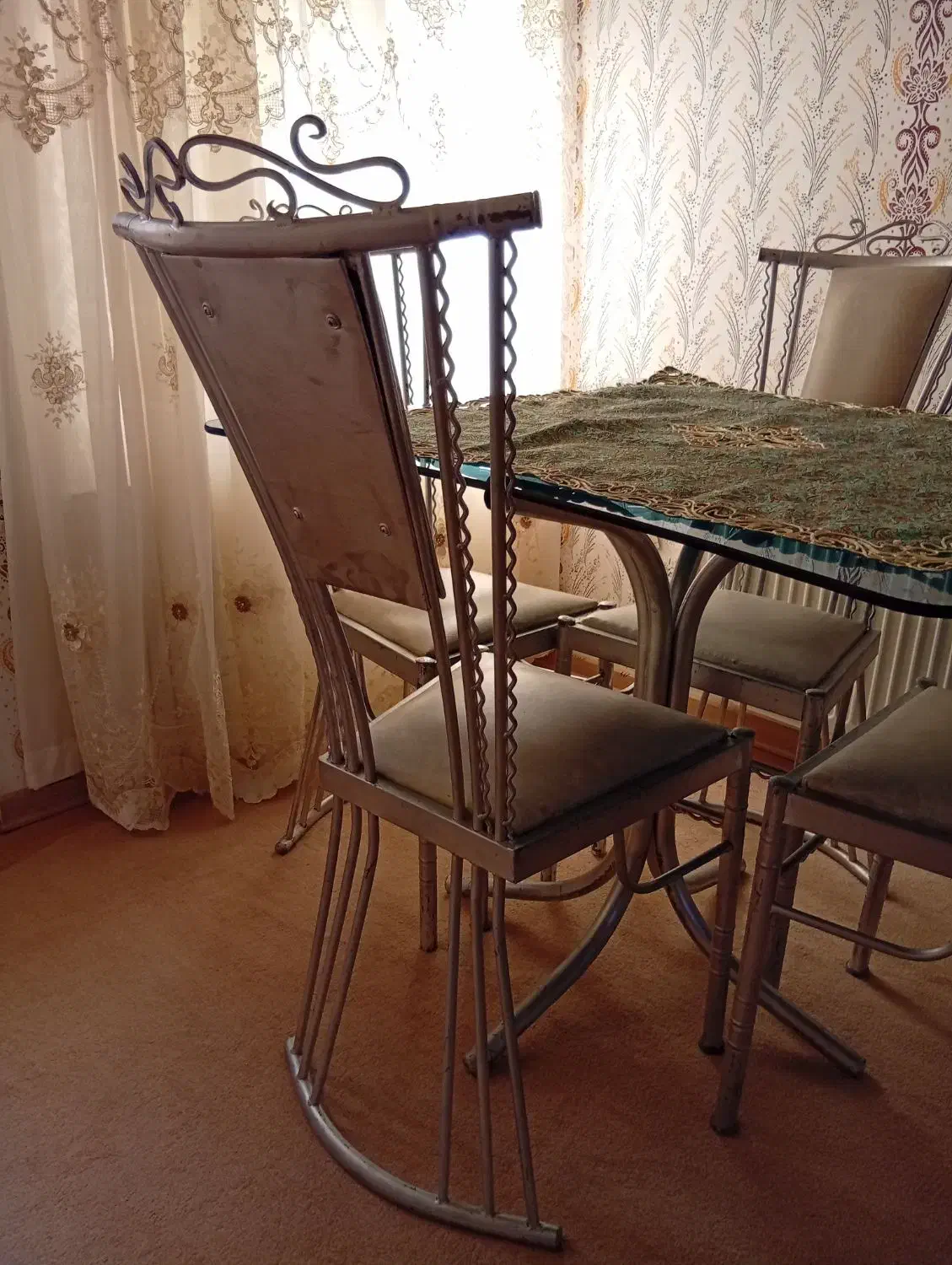 میز غذاخوری|میز و صندلی غذاخوری|سرعین, |دیوار