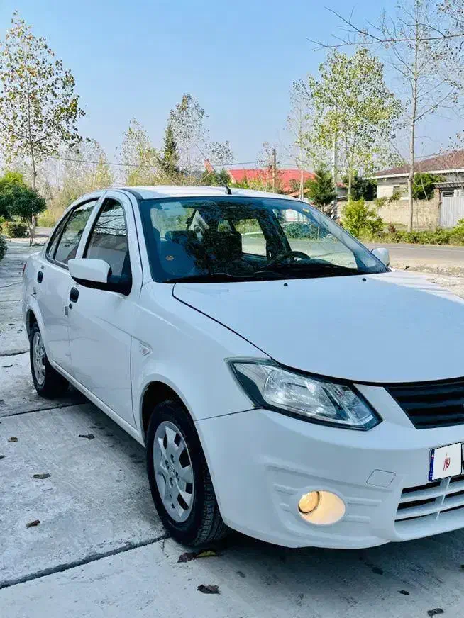 ساینا مدل۹۸ سالم کم‌کارکرد|خودرو سواری و وانت|رشت, حومه رشت|دیوار