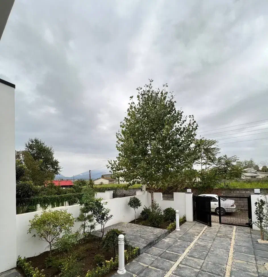 ویلا باغچه نماسفید 184 متری شهرک برند سنددار|فروش خانه و ویلا|لاهیجان, انقلاب|دیوار