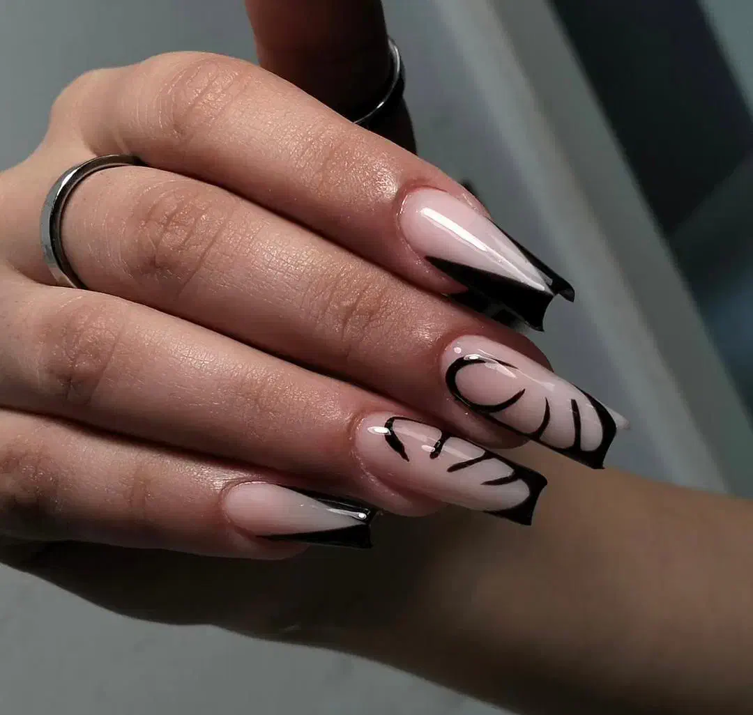 کاشت و ترمیم ناخن لیفت مژه و ابرو پدیکور|خدمات آرایشگری و زیبایی|تهران, جیحون|دیوار