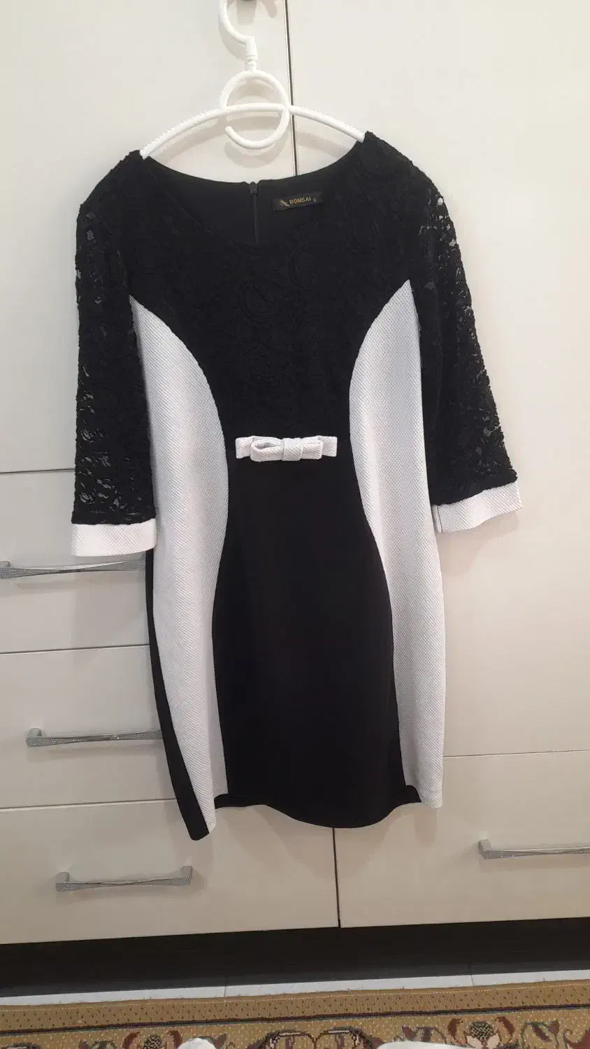 لباس مجلسی|لباس|قم, باغ کرباسی|دیوار