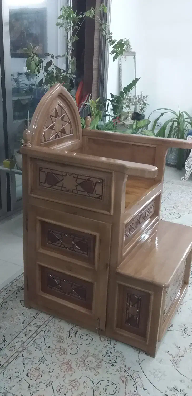 منبر یک پله|صندلی و نیمکت|اصفهان, اطشاران|دیوار