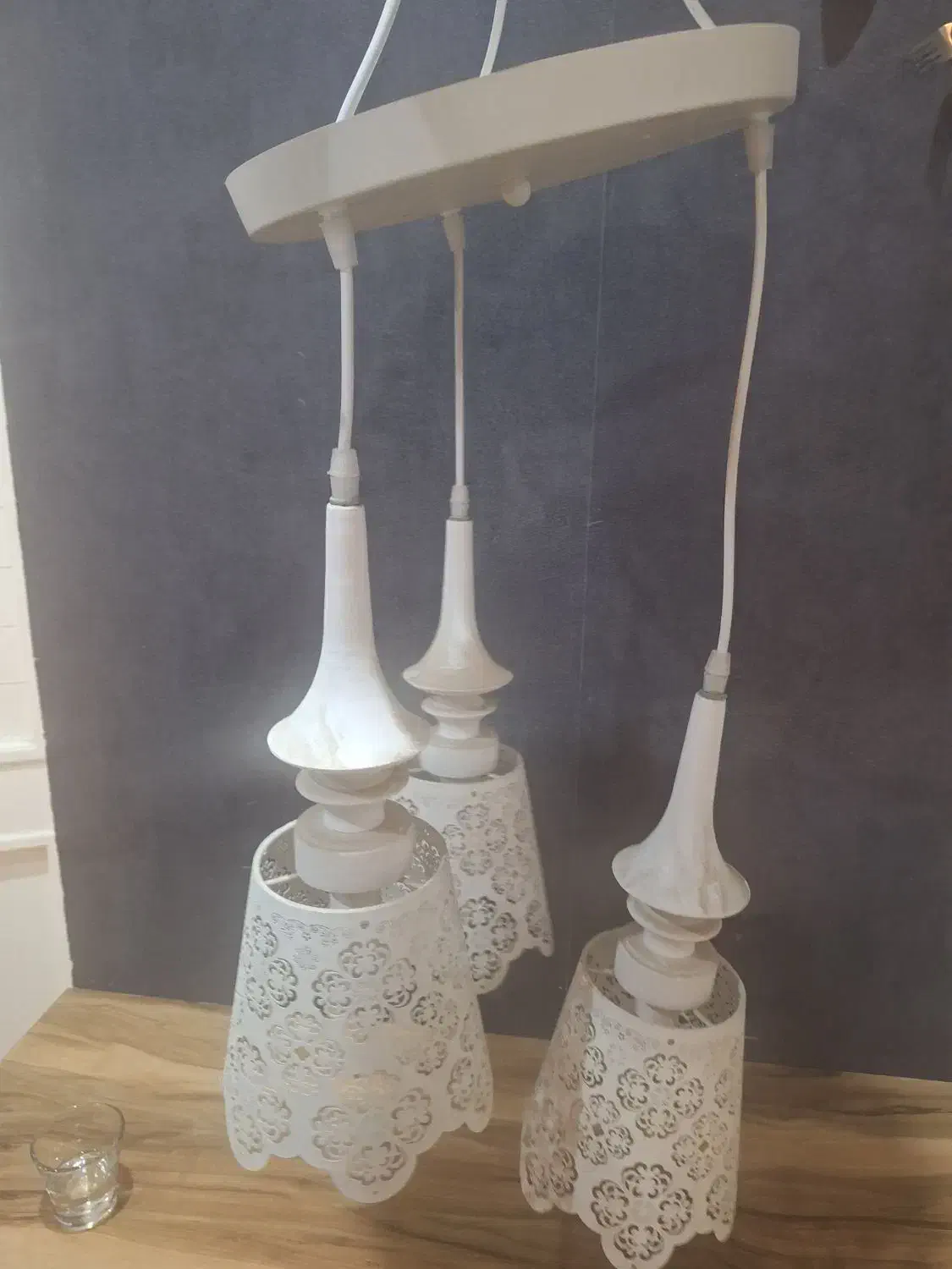 لوستر سه شاخه ایکیا|لوستر و چراغ آویز|شیراز, معالیآباد|دیوار