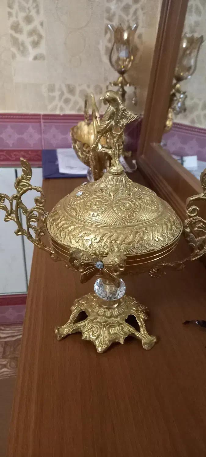 ظروف برنزی|کلکسیون اشیاء عتیقه|نظرآباد, رسالت|دیوار