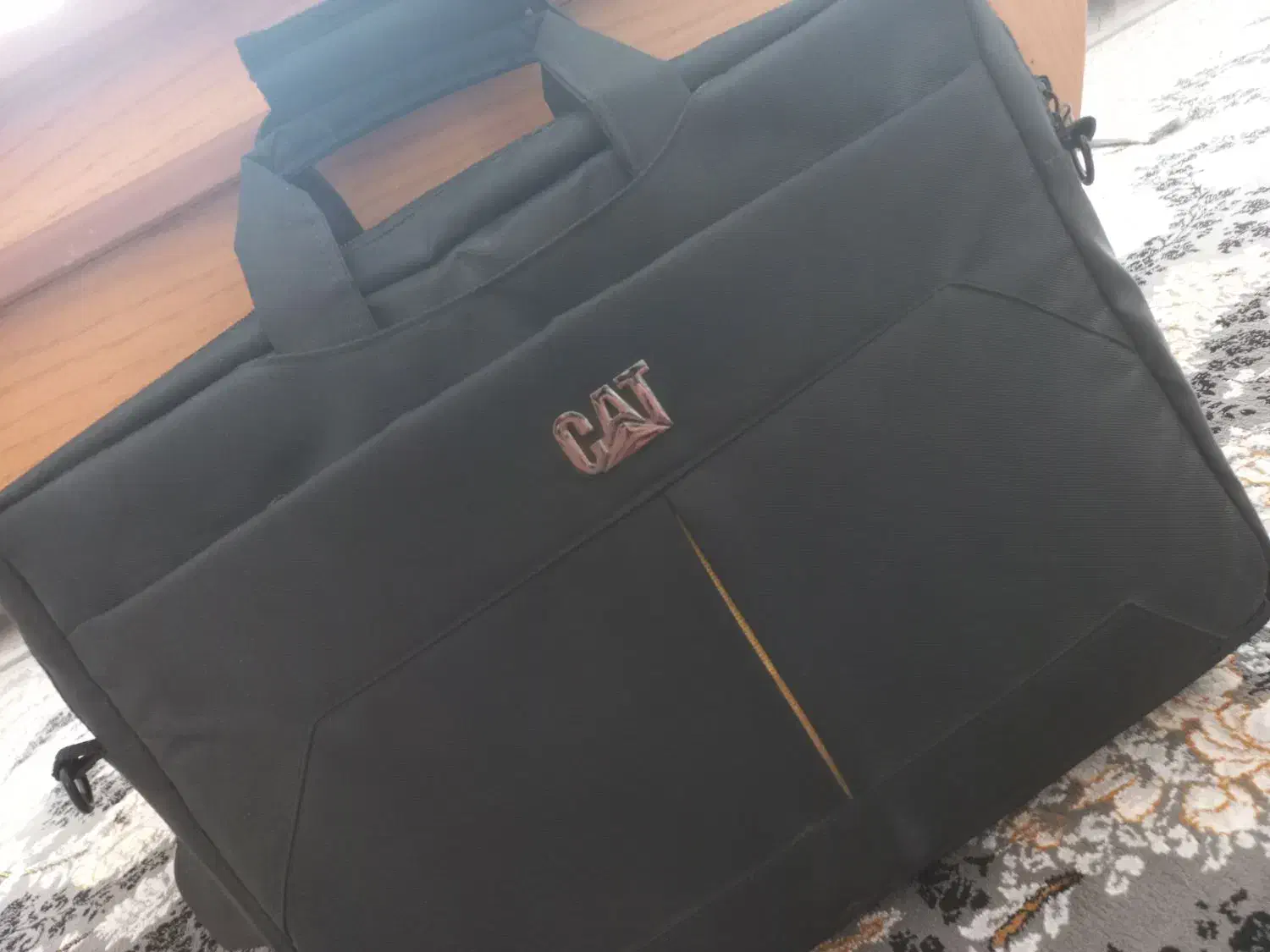 کیف لپ تاپ|کیف، کفش، کمربند|رشت, حومه رشت|دیوار