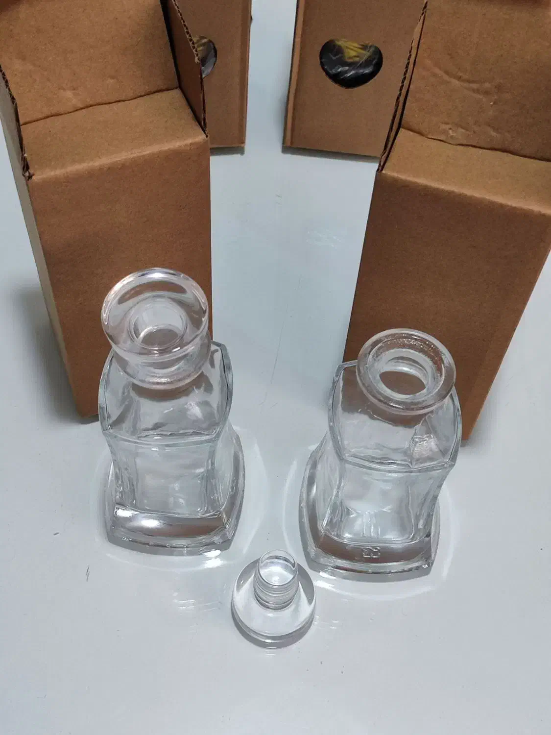 شیشه ارسی عطر|آرایشی، بهداشتی، درمانی|پارس‌آباد, |دیوار