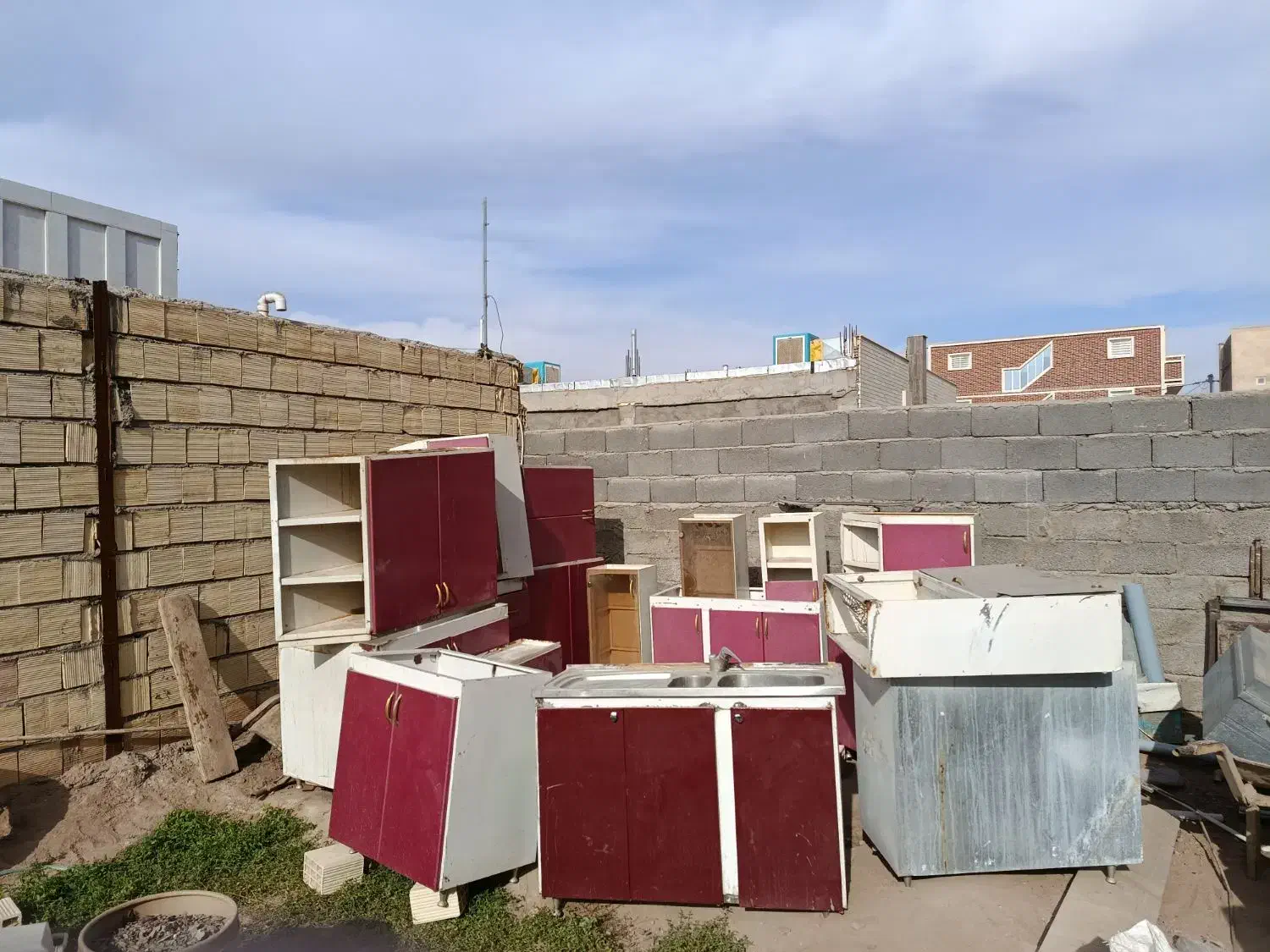 فروش کابینت فلزی  دسته دوم سالم وتمیز|مصالح و تجهیزات ساختمان|سیرجان, |دیوار