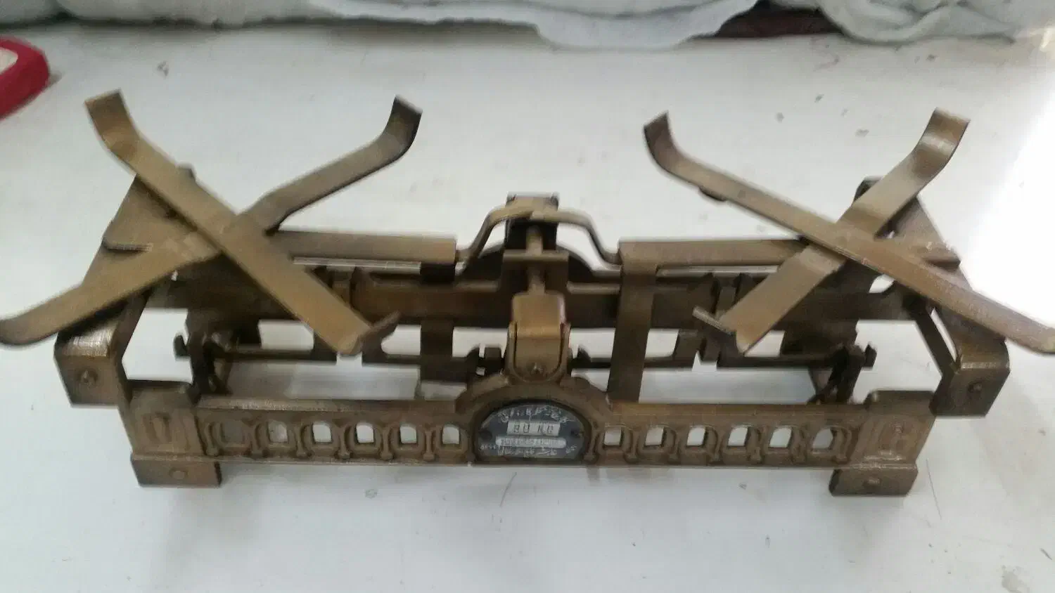 ترازو سنگی قدیمی|کلکسیون اشیاء عتیقه|تهران, آهنگران (سراسیاب دولاب)|دیوار