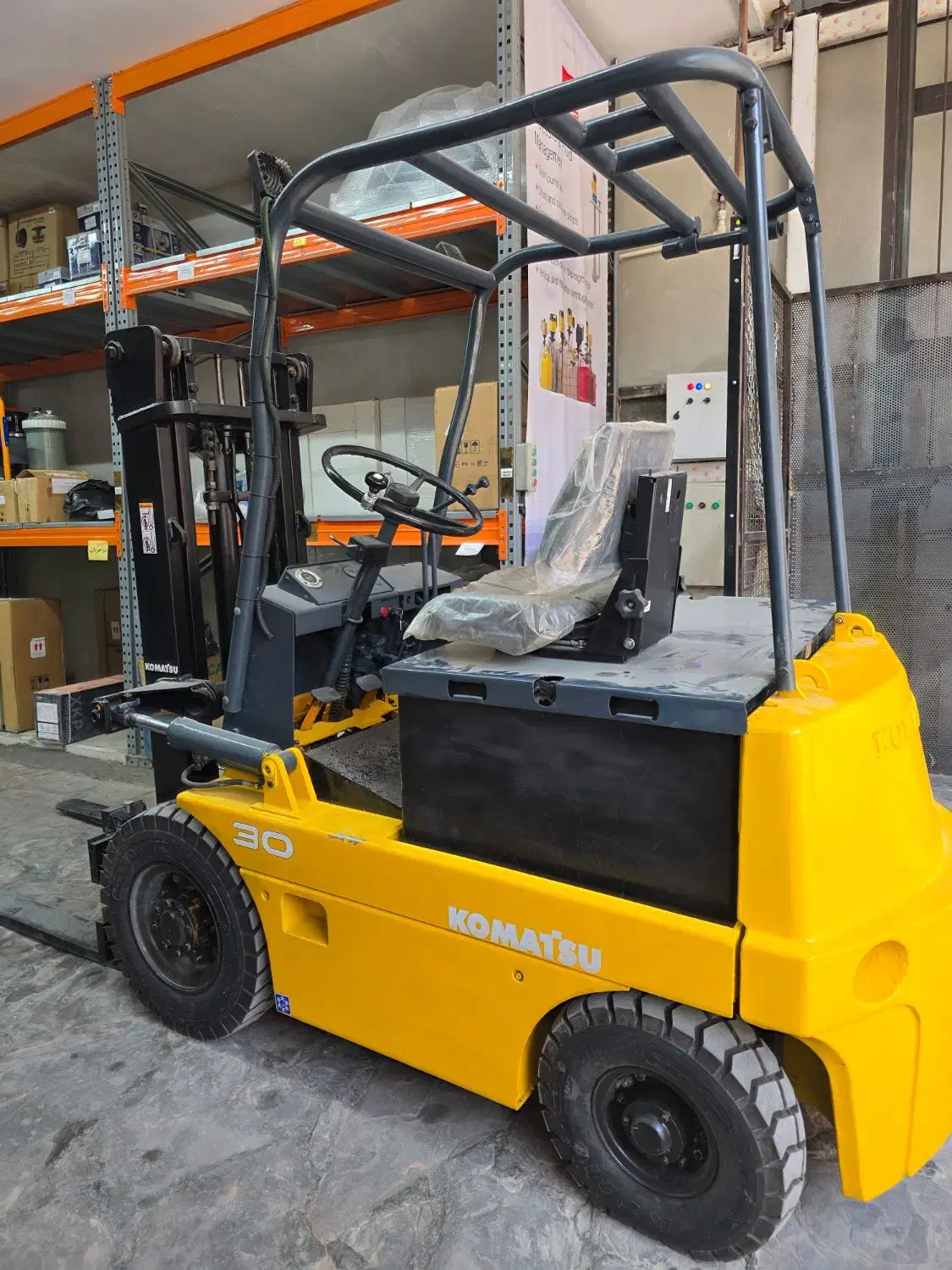 لیفتراک برقی کوماتسو ۲.۵ تن|خودرو سنگین|قدس, شهر‌قدس|دیوار