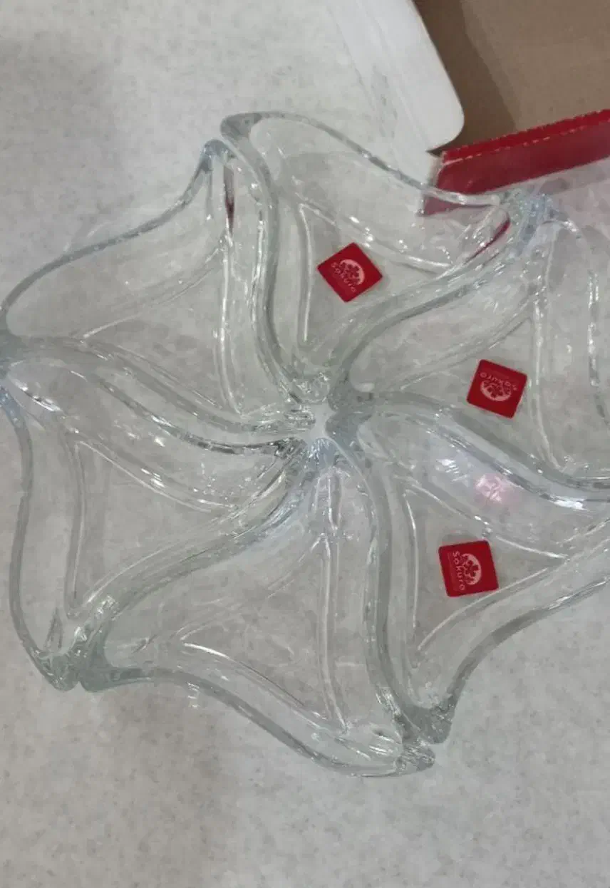 بشقاب میوه خوری مناسب باغ|ظروف سرو و پذیرایی|سبزوار, عظیمیان|دیوار