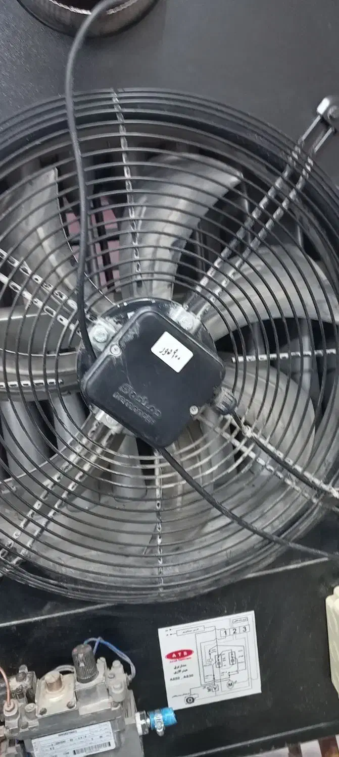 بخاری گازی فن دار صنعتی|آبگرمکن، پکیج، شوفاژ|برخوار, |دیوار