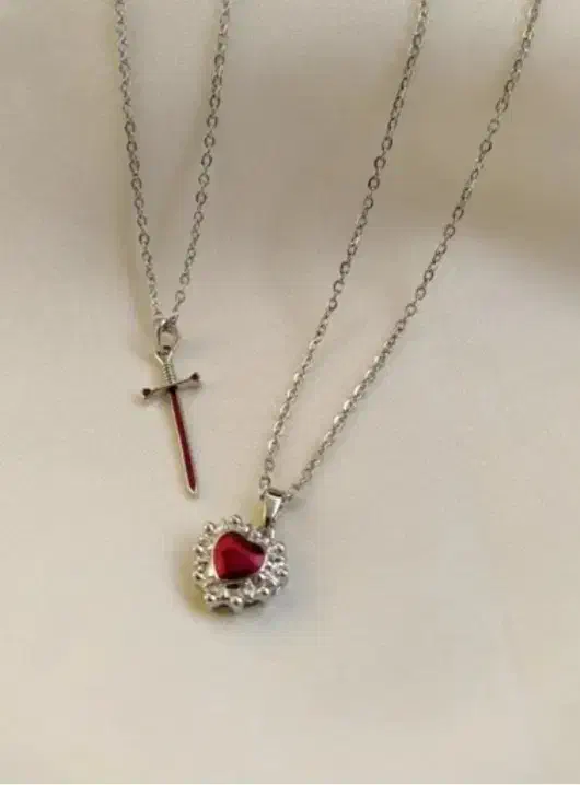 گردنبند کاپلی خنجر و قلب|بدلیجات|قم, ولیعصر|دیوار