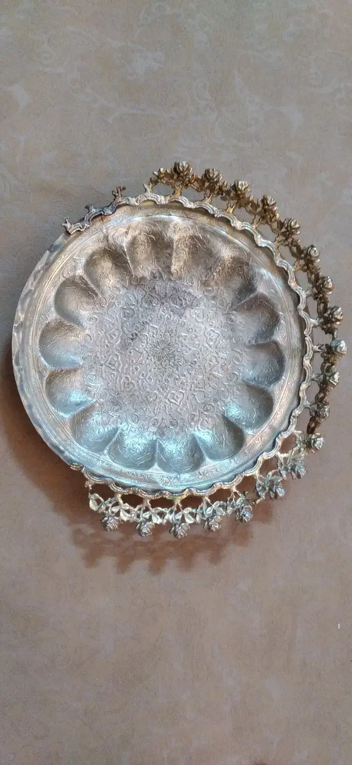 ظرف برنجی|کلکسیون اشیاء عتیقه|سبزوار, طبرسی (جعفرآباد)|دیوار