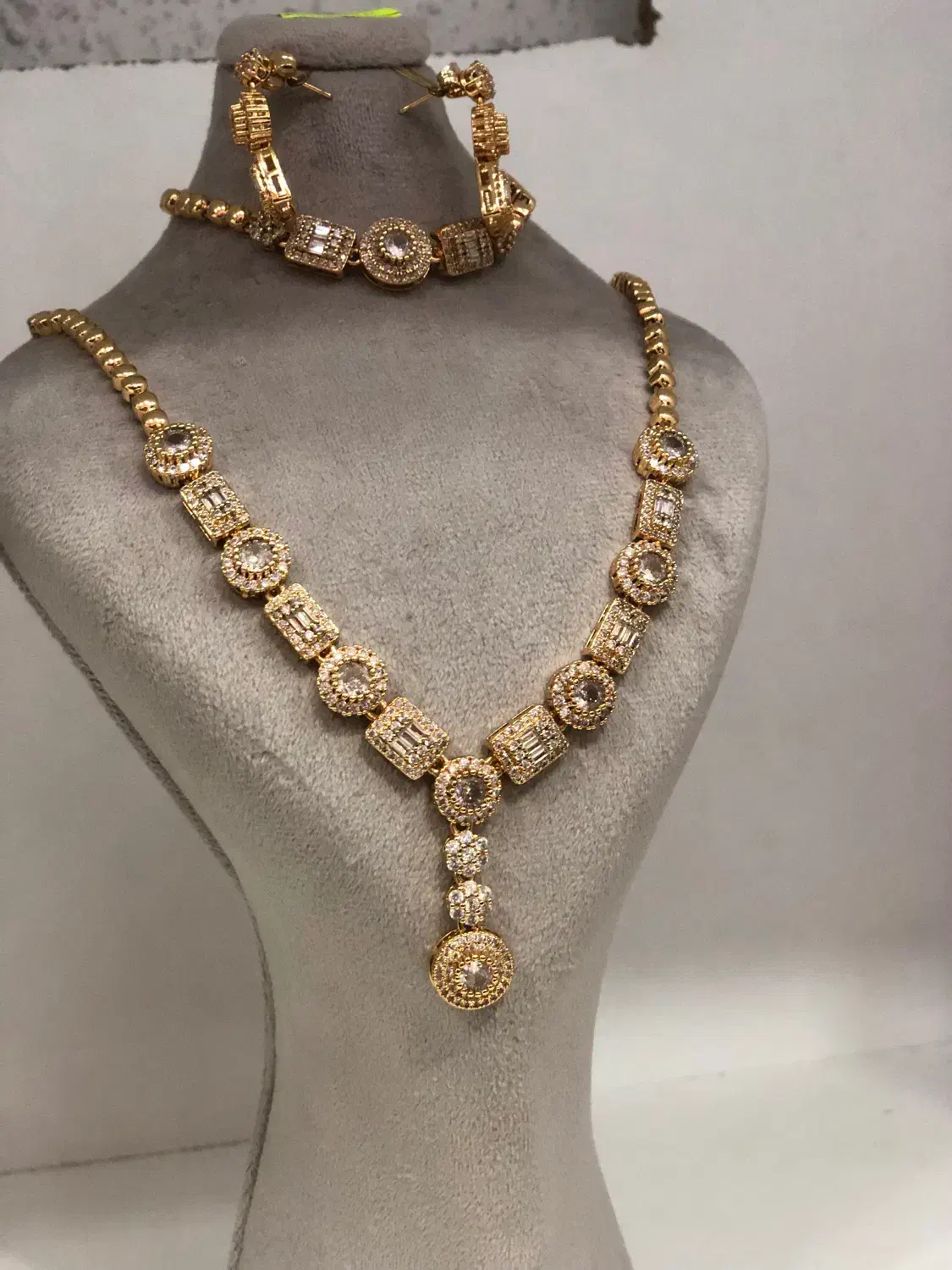 طلای روس|بدلیجات|رشت, سلیمانداراب|دیوار