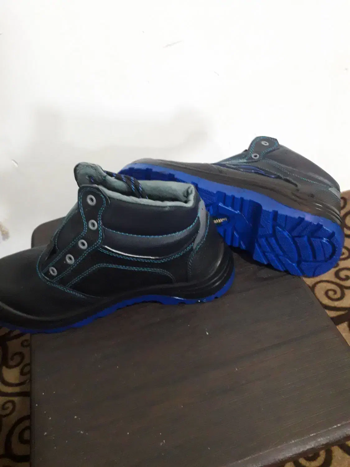 کفش ایمنی پا تن|کیف، کفش، کمربند|شوشتر, |دیوار