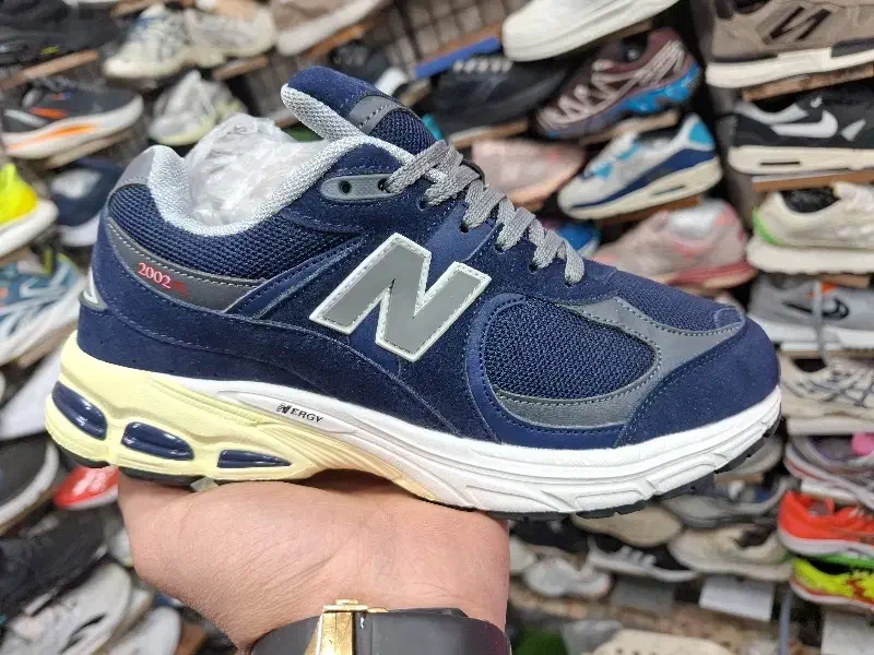 برند نیوبالانس 2002 با 530|کیف، کفش، کمربند|ماهدشت, |دیوار