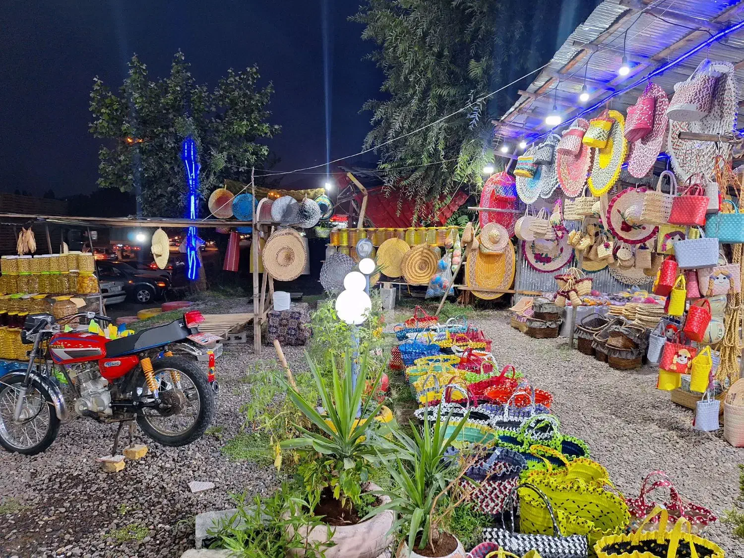 فروشنده در زیتونسرا|استخدام خدمات فروشگاه و رستوران|سنگر, |دیوار