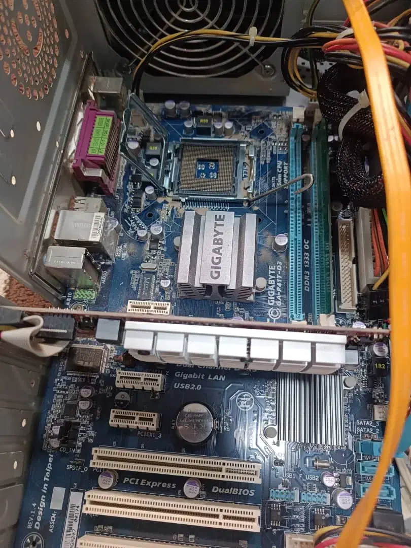 خرید و فروش کامپیوتر قدیمی و خراب|قطعات و لوازم جانبی رایانه|اهواز, ۳۰ متری|دیوار