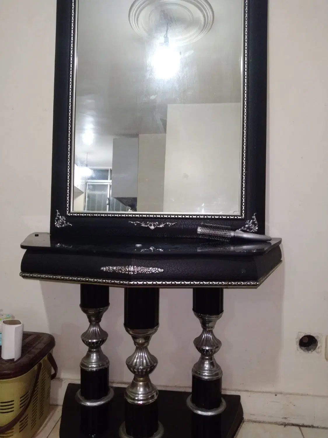 کنسول چوبی درحد نو|بوفه، ویترین، کنسول|تهران, جیحون|دیوار