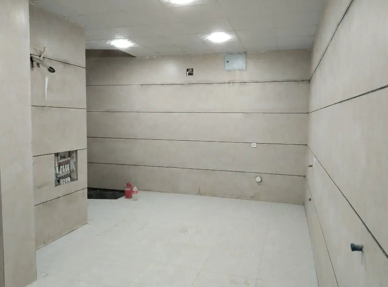 نوساز /ادارای تجاری مسکونی/ ۴ طبقه/فول امکانات|فروش مغازه و غرفه|قم, حاج زینل|دیوار