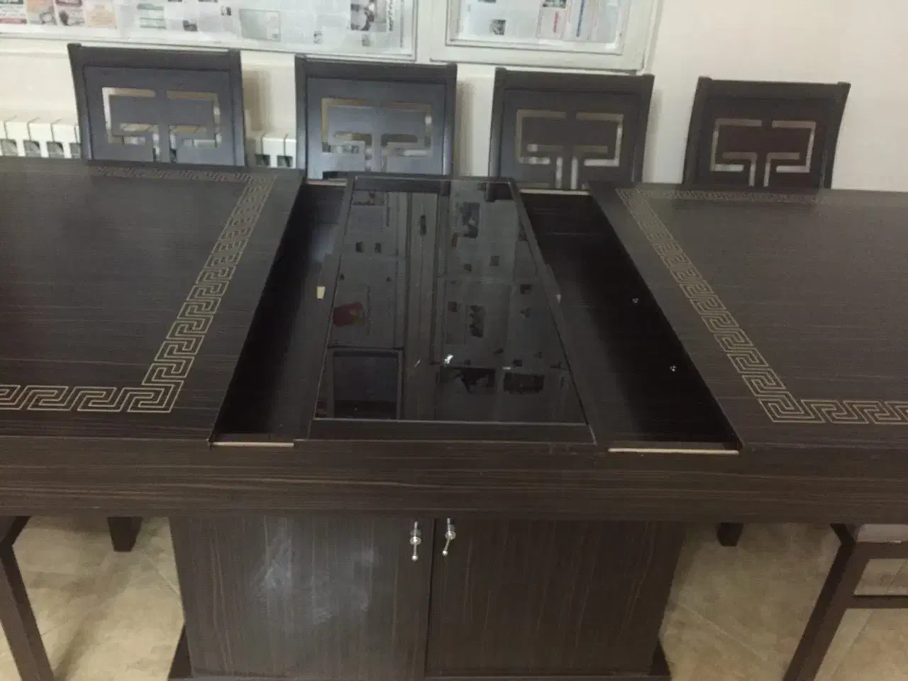 فروش میز ناهارخوری ده نفره طرح ورساچ|میز و صندلی غذاخوری|رشت, منظریه|دیوار