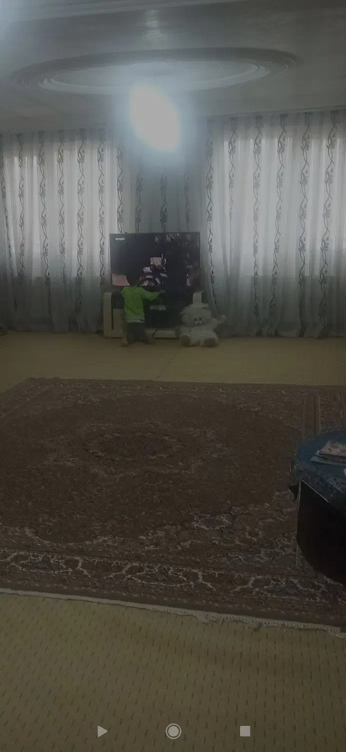 پرده تمیز ۶متری بدون کوچکترین زدگی یاپارگی|پرده، رانر، رومیزی|بجنورد, |دیوار