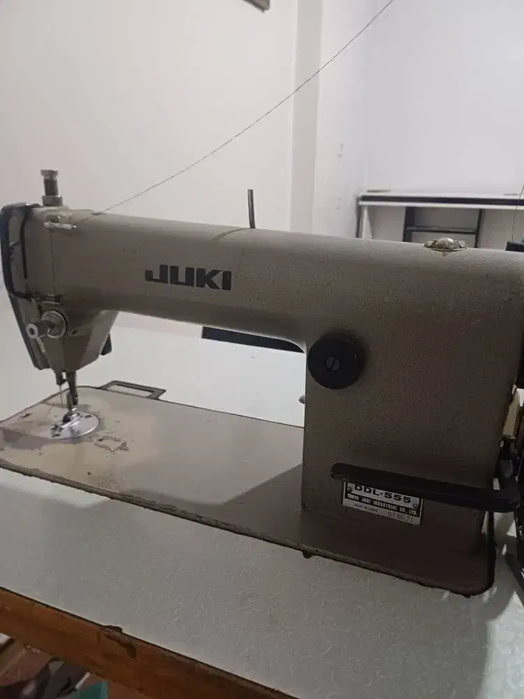 راسته دوز|چرخ خیاطی و ریسندگی|شیراز, شهرک نیروی انتظامی|دیوار