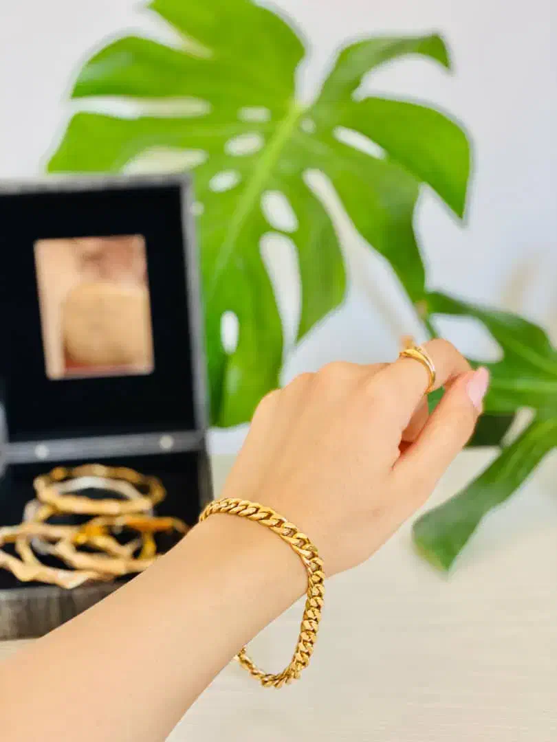 النگو و زنجیر و انگشتر طلا|جواهرات|برازجان, |دیوار