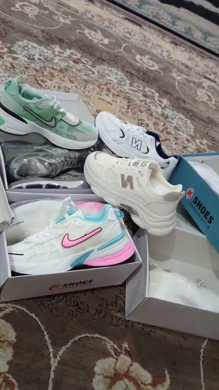 فروش. عمده. کفش. اسپرت|کیف، کفش، کمربند|شیراز, محمدیه|دیوار