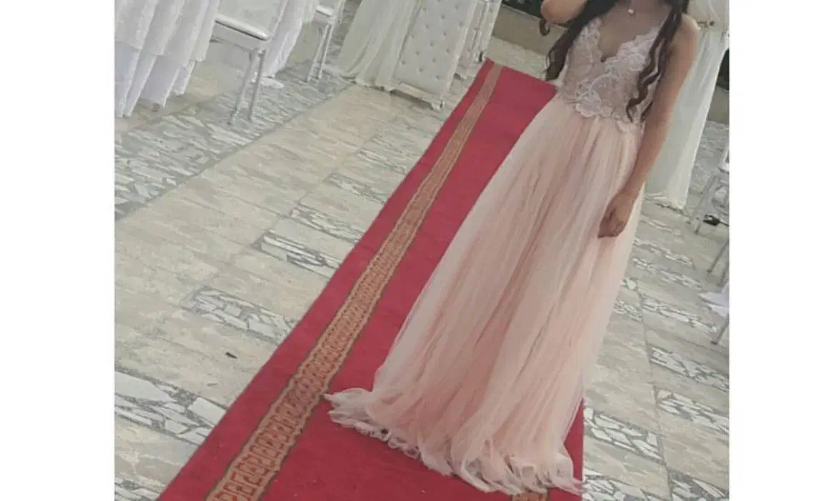 لباس مجلسی|لباس|آستارا, |دیوار