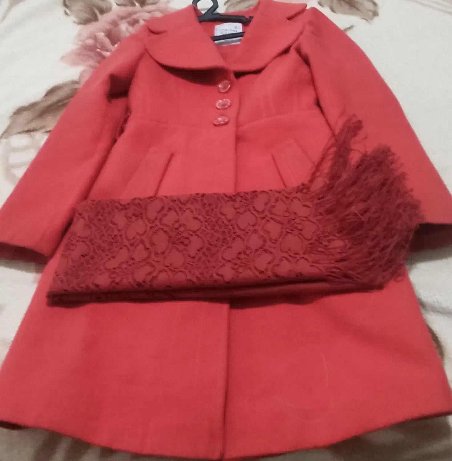 پالتو وشال و کاپشن دخترانه|لباس|مشهد, آزادشهر|دیوار