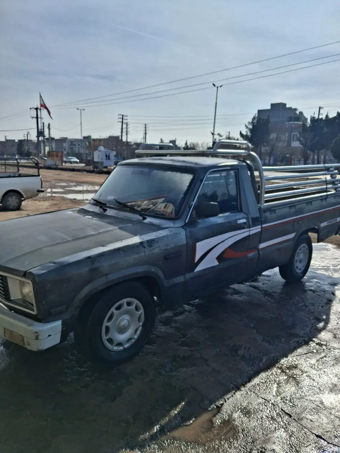 مزدا۲۰۰۰هزار‌زاپنی|خودرو سواری و وانت|بوئین زهرا, |دیوار