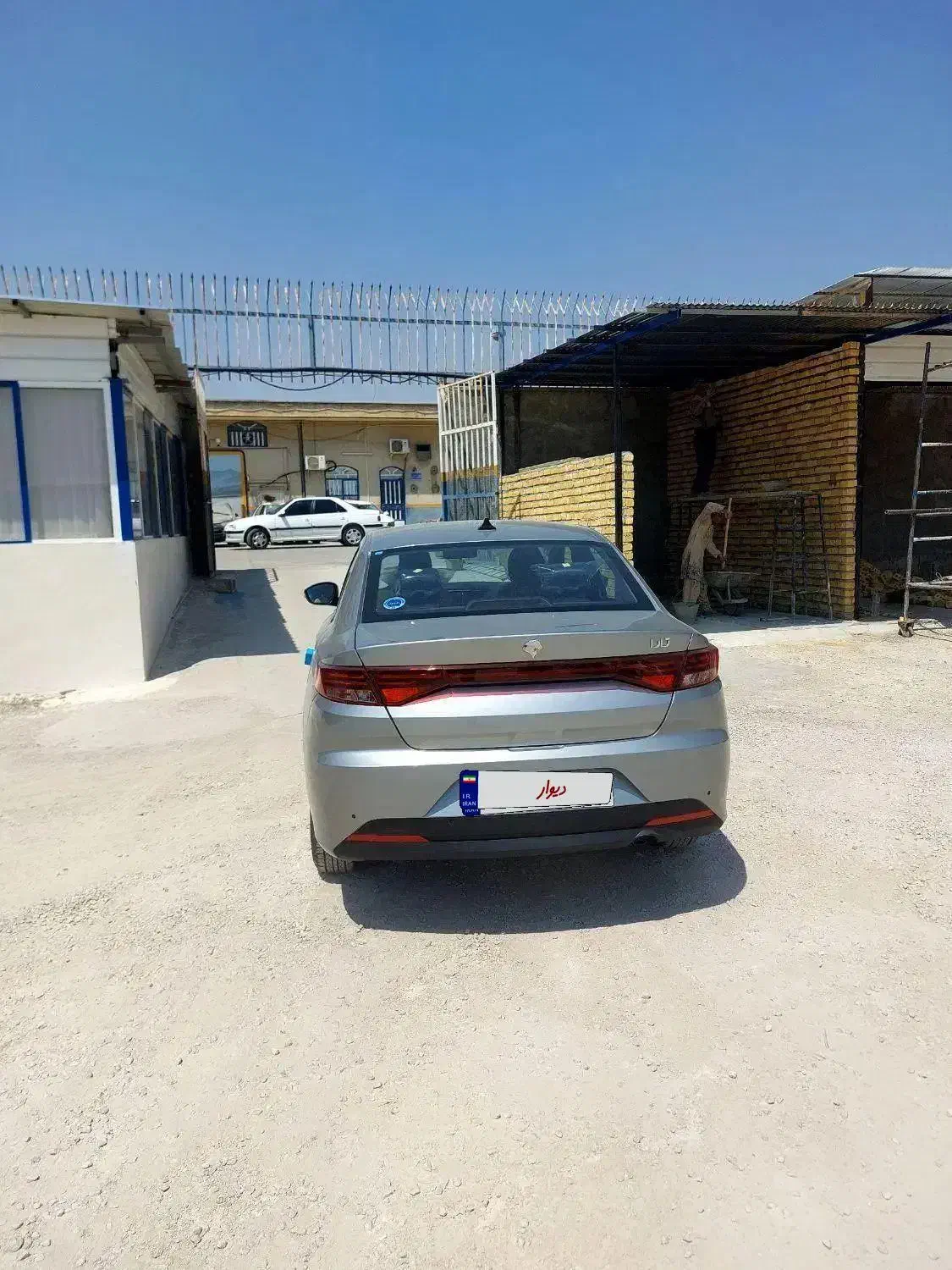 تاراv4 اتوماتیک|خودرو سواری و وانت|کازرون, |دیوار