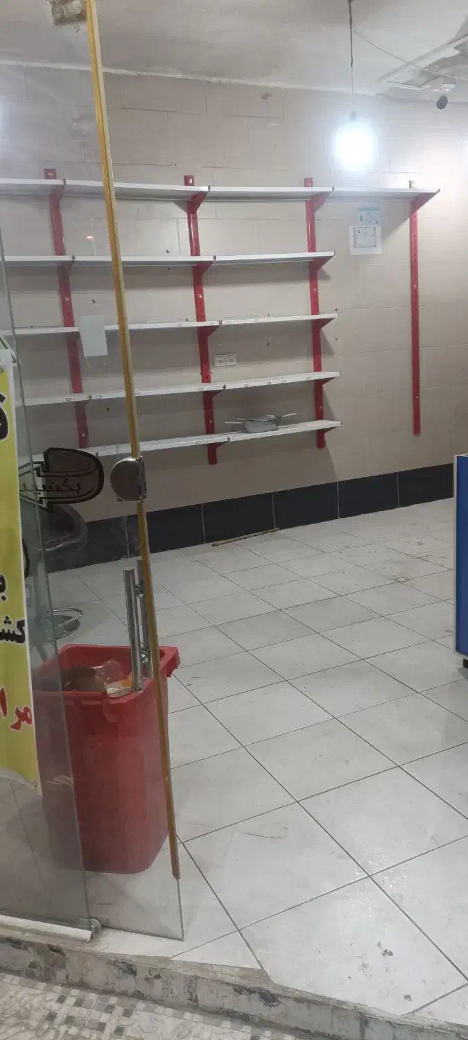 اجاره مغازه فلکه بهارستان|اجارهٔ مغازه و غرفه|دوگنبدان, |دیوار