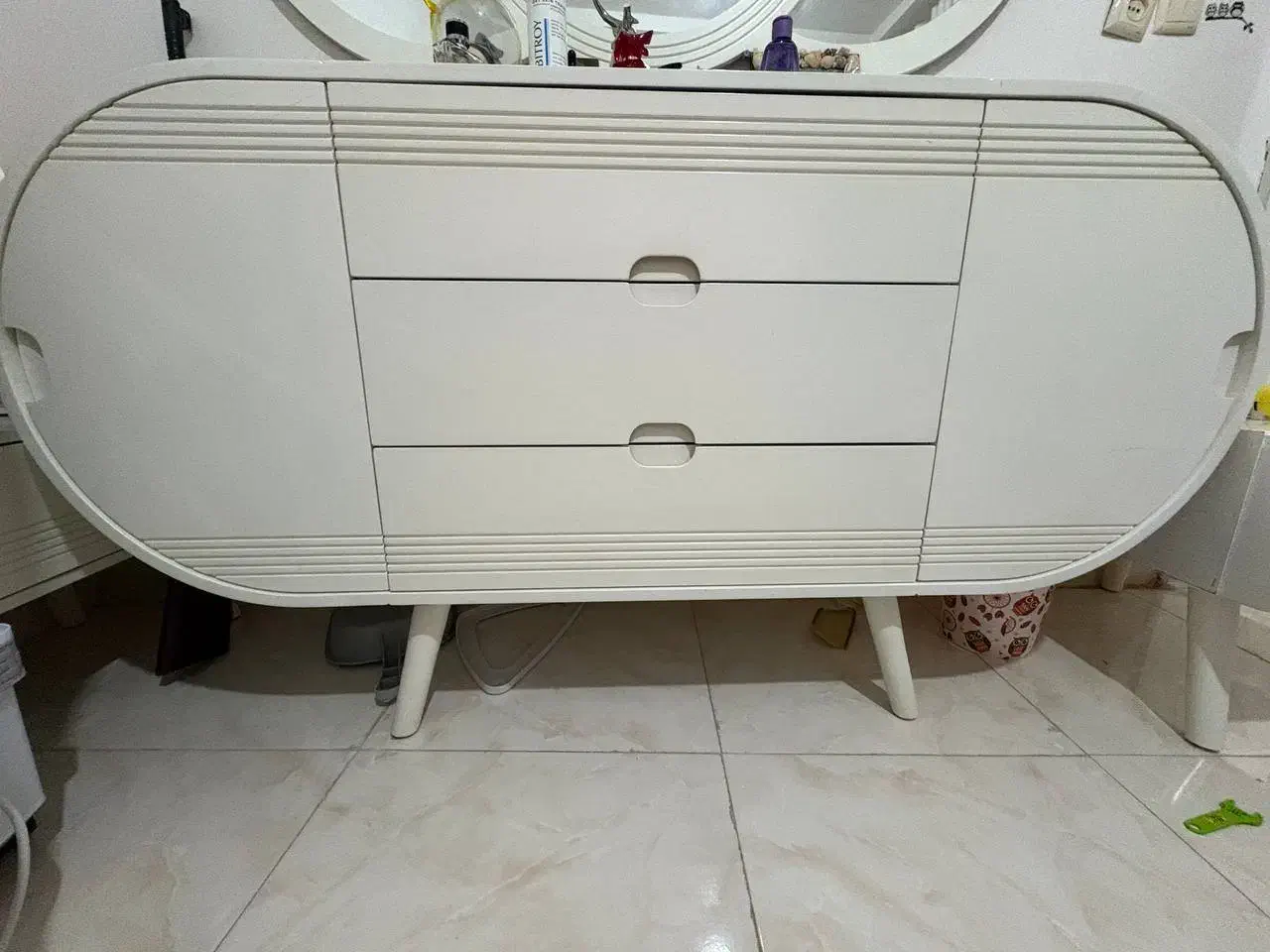 آینه کنسول کاملا چوبی و طراحی شده|بوفه، ویترین، کنسول|رشت, شهرک صبا|دیوار