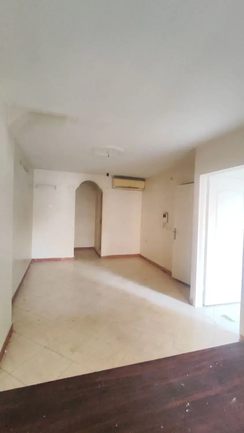 48متر پارکینگ انباری شکوفه عارف شمالی شکوری