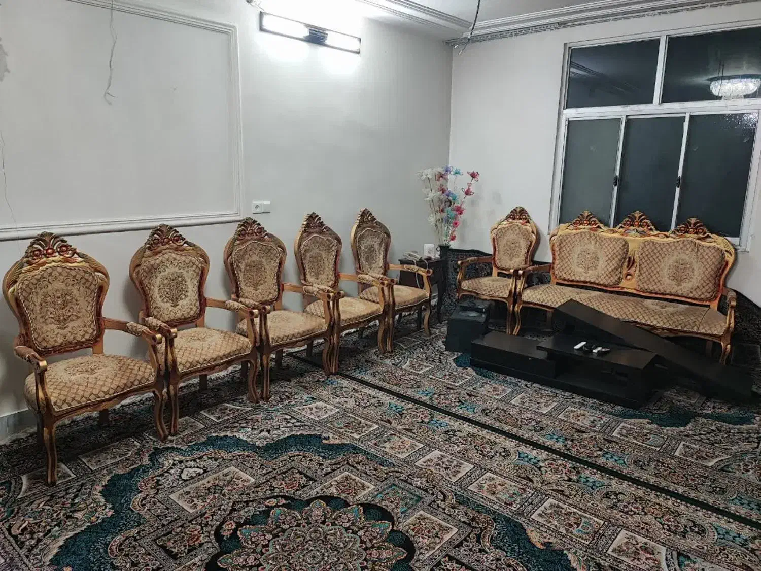 مبل|مبلمان خانگی و میز عسلی|کاشان, درب جوشقان|دیوار